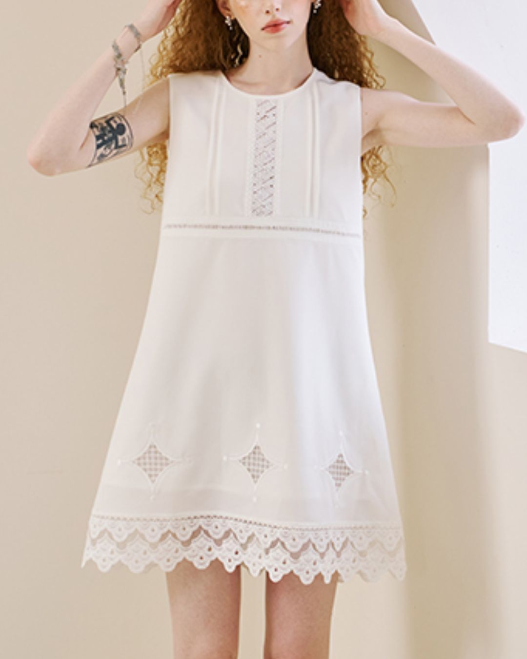 Lace Stitch Sleeveless Mini Dress　DR035