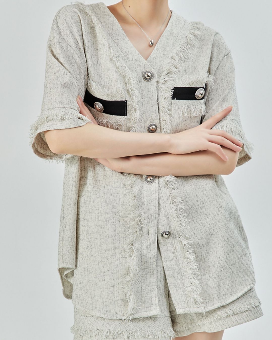 Fringe V-neck Set-up Shirt　TP052