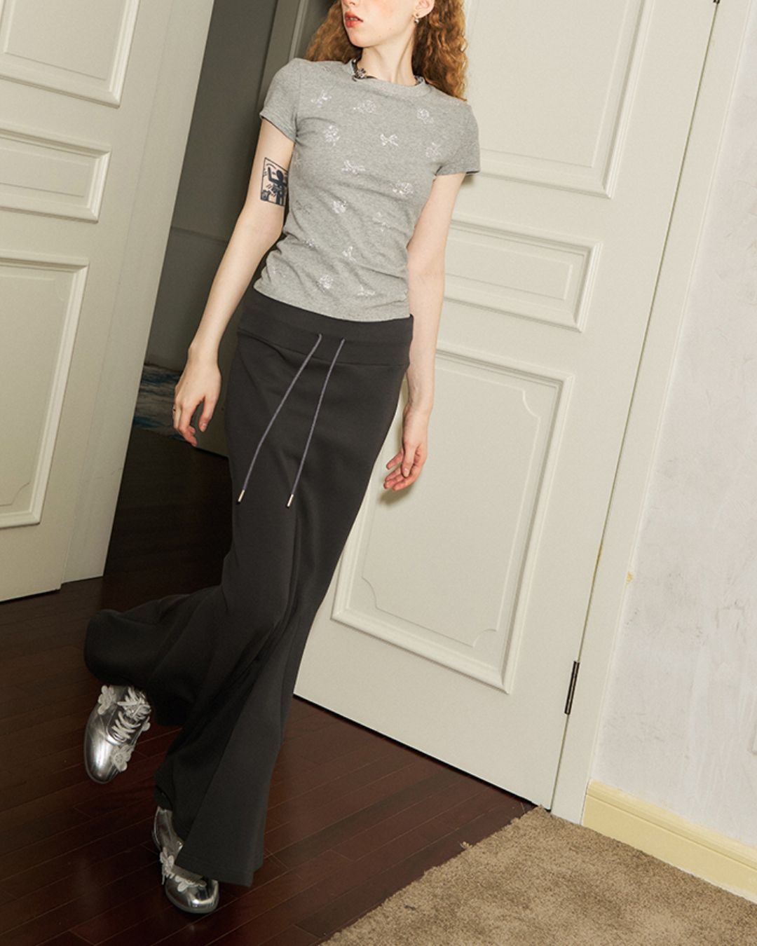 Ribbon and Flower Fitted T-shirt　TP036