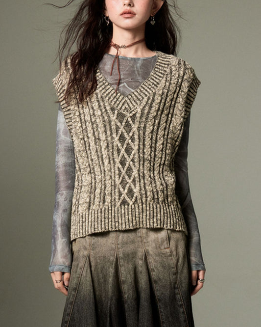 V-neck Cable Knit Vest　TP004