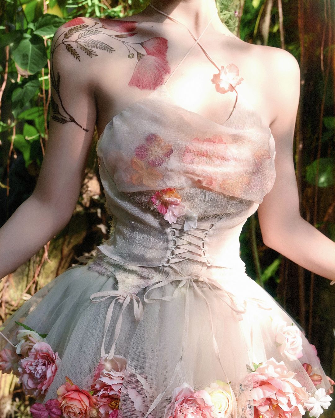 Flower Chiffon Cross Strap Top　TP035