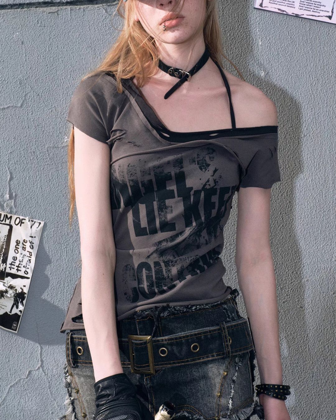 One-shoulder Raw Edge Graffiti Top　TP050