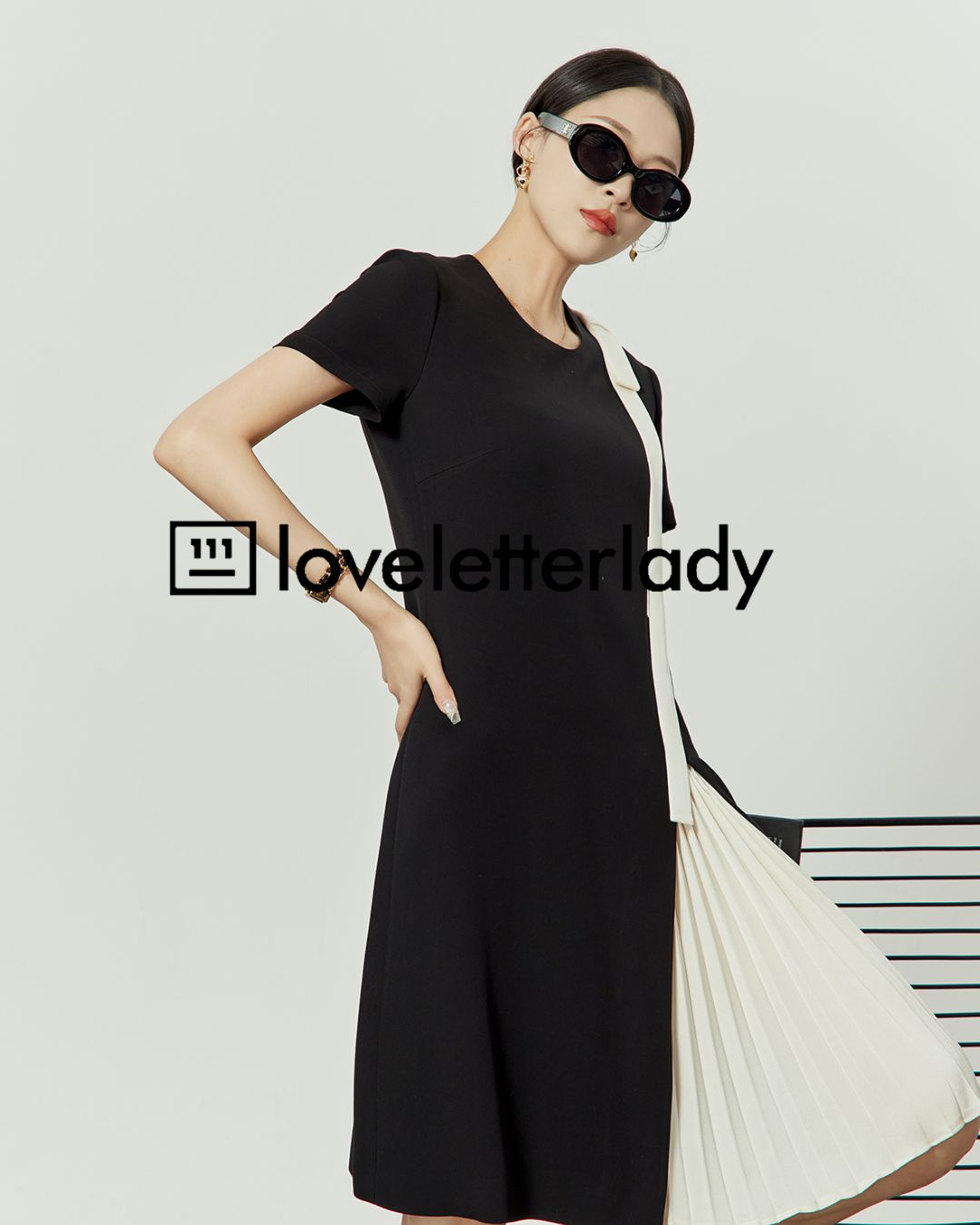 Shoulder Ribbon Pleated Black Dress　DR051