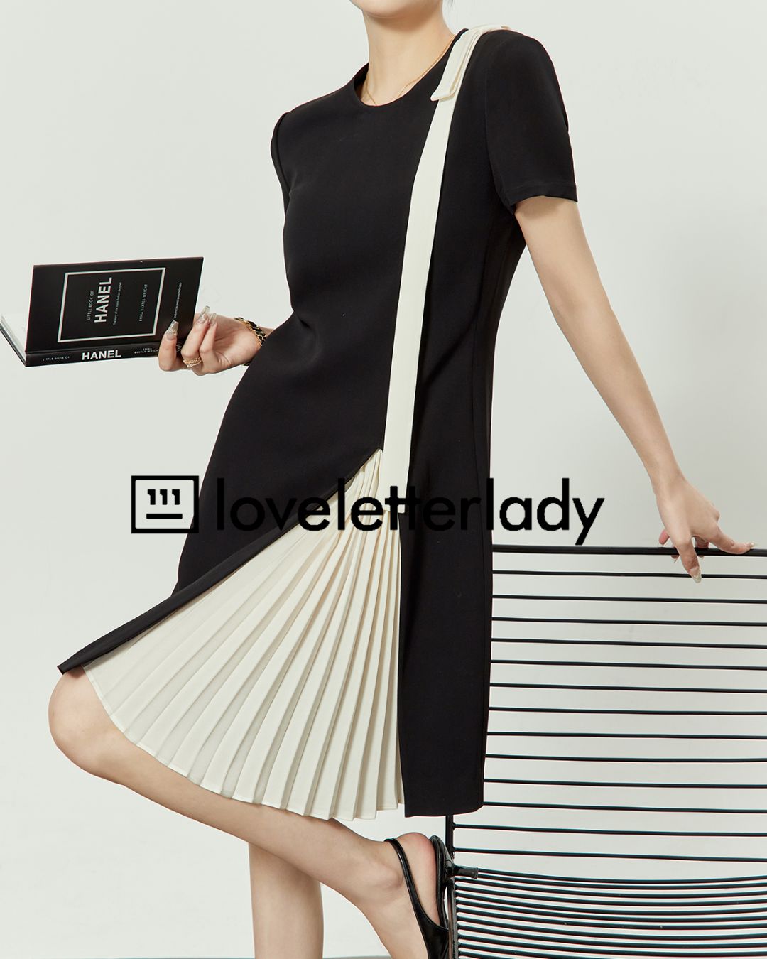 Shoulder Ribbon Pleated Black Dress　DR051