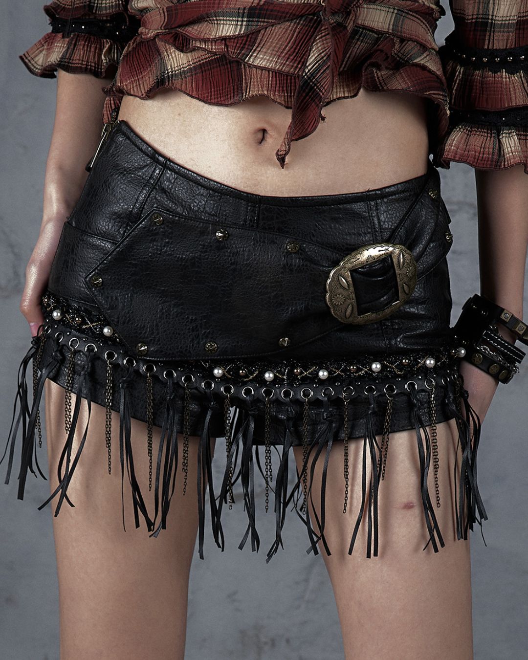 Leather Metal Fringe Hot Pants　BT030