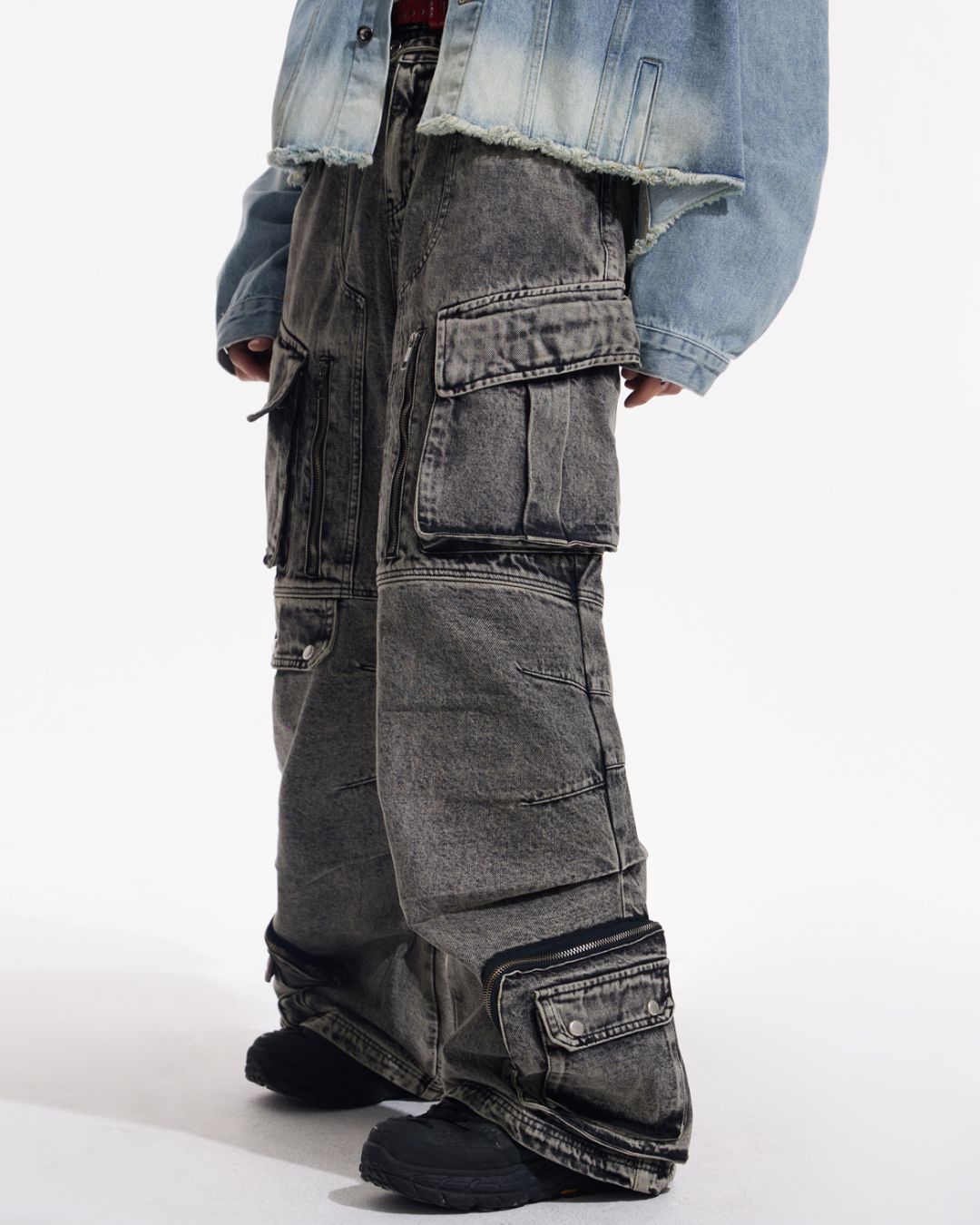 Multi-pocket Wide Denim Pants　BT009