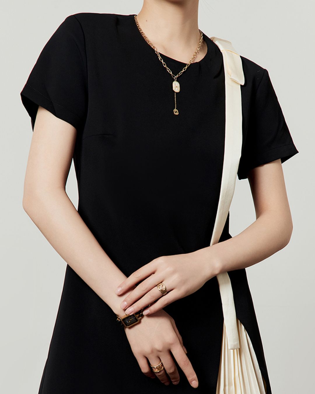 Shoulder Ribbon Pleated Black Dress　DR051