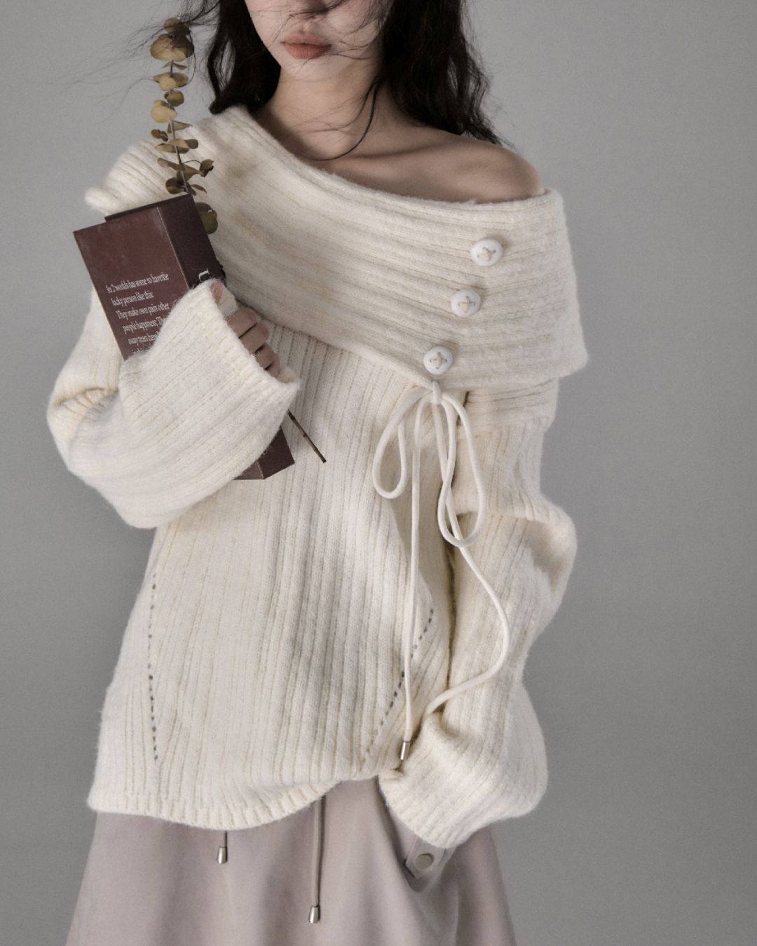 Button Ribbon Off Shoulder Knit　TP022