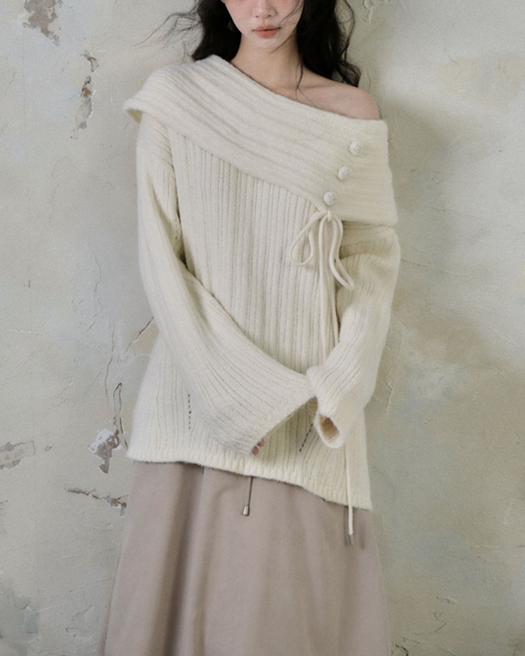 Button Ribbon Off Shoulder Knit　TP022
