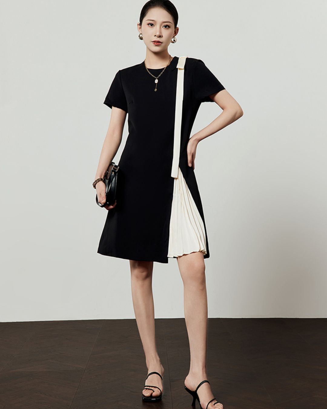 Shoulder Ribbon Pleated Black Dress　DR051