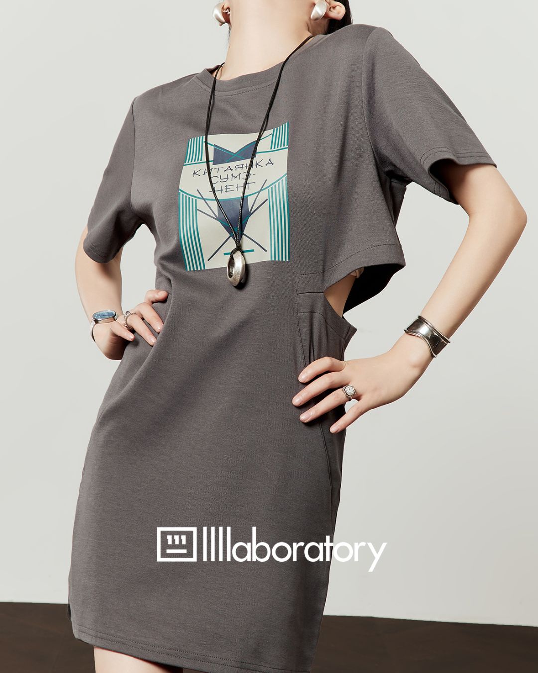 Side-open T-shirt Dress　DR044