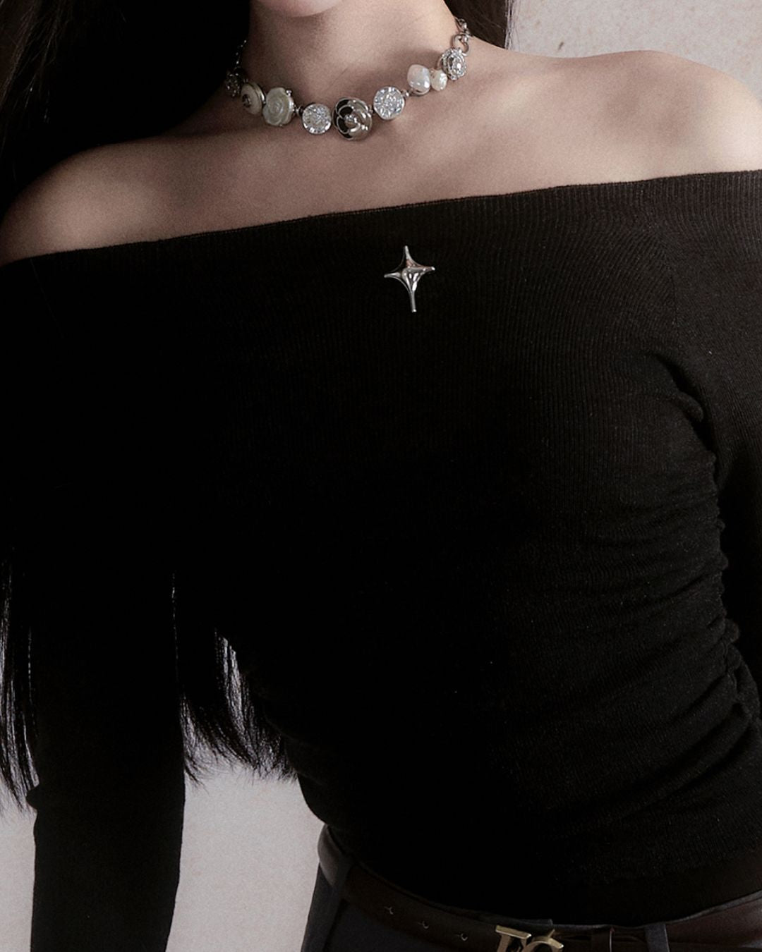 Off-Shoulder Fitted top　TP027