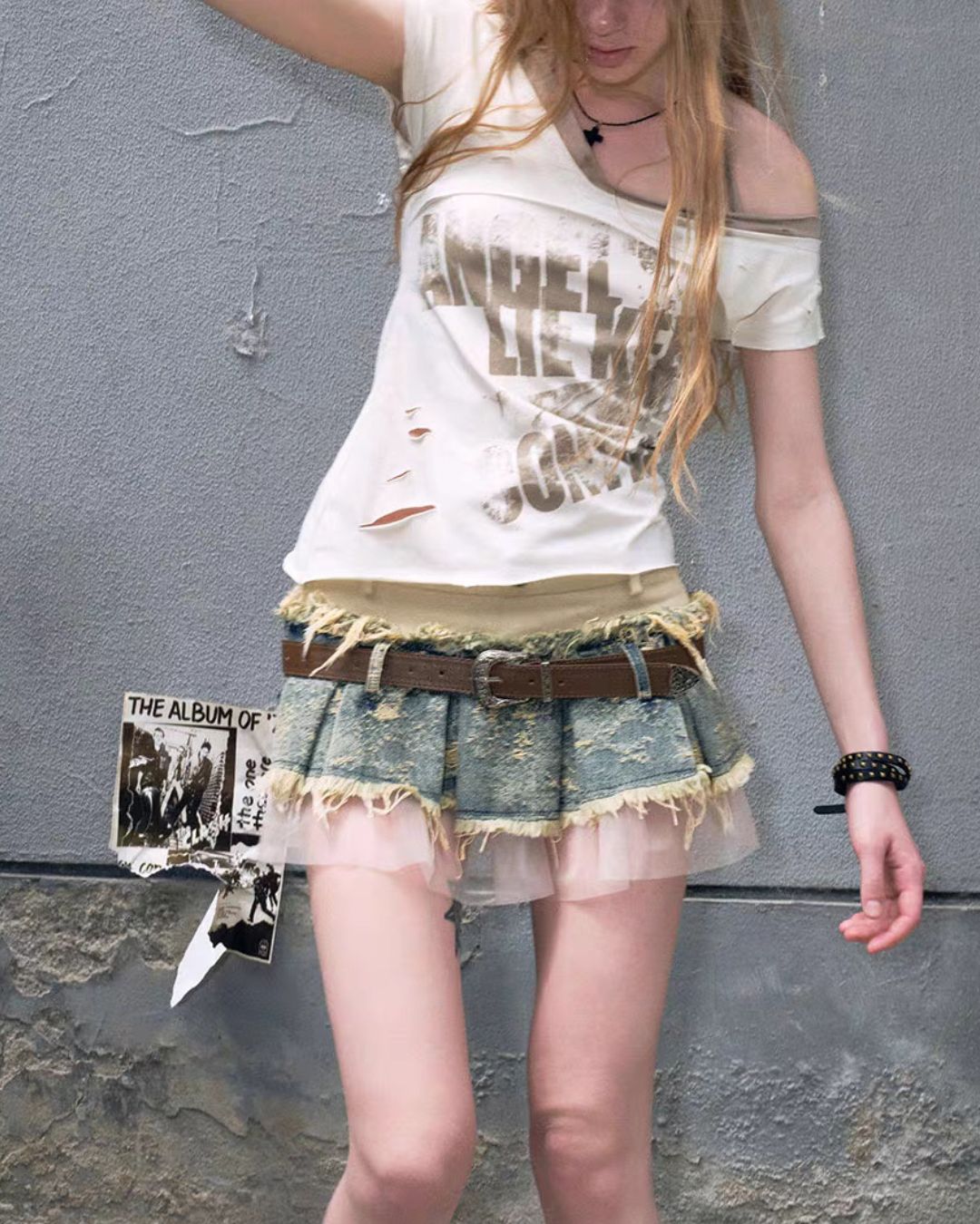 One-shoulder Raw Edge Graffiti Top　TP050