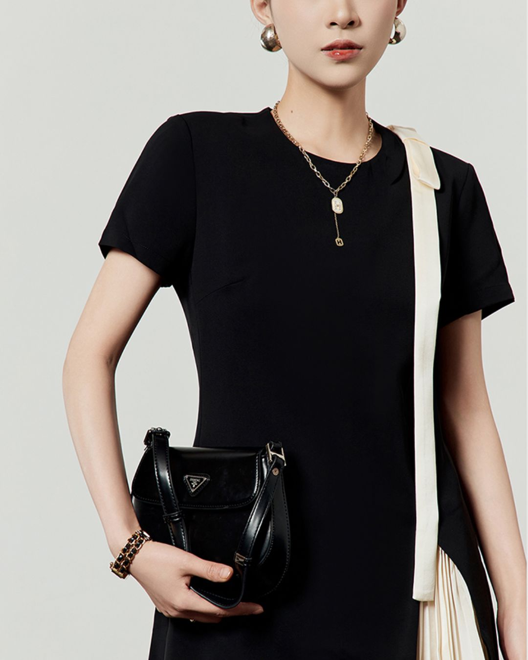 Shoulder Ribbon Pleated Black Dress　DR051