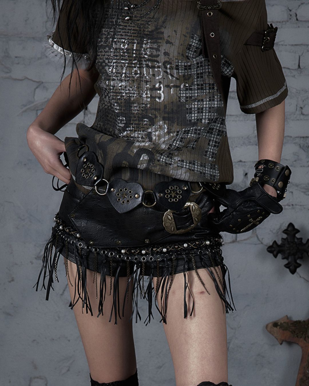 Leather Metal Fringe Hot Pants　BT030